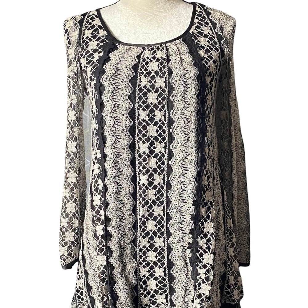 COPY - ALTERD STATE-BLACK DRESS WITH LACE OVERLAY-SIZE SMALL - Picture 2 of 13